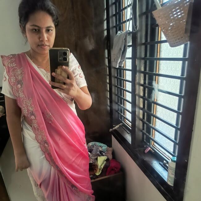 बंगलौर में बेबीसिटिंग की नौकरी: Amruta