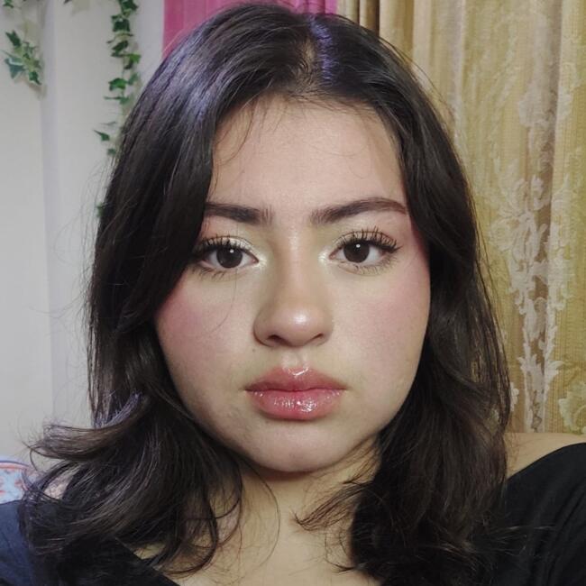 Babysitter in Cuenca: Valeria