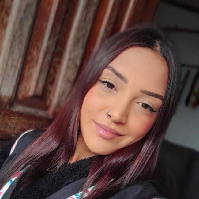 Babá em Curitiba: Lesly