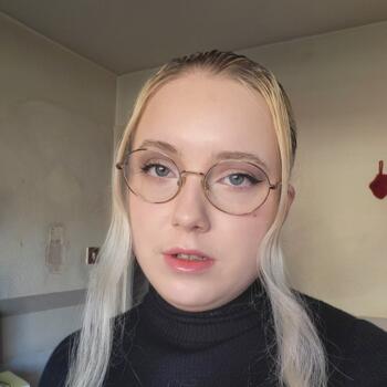 Babysitter in Stockport: Holly