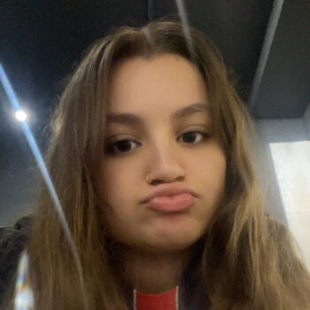 Babysitter in Villebon-sur-Yvette: Sofia