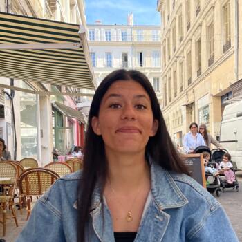 Babysitter La Ciotat: Mélyne