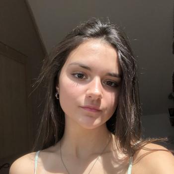 Baby-sitter in Rochecorbon: Coline