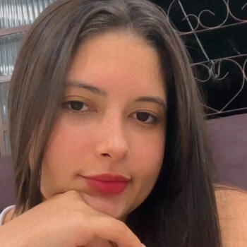 Babysitter Londrina: Isabella
