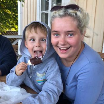Baby-sitter in Paris: Andrea