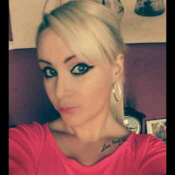 Babysitter in Killarney: Amanda