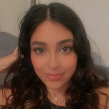 Baby-sitter in Richmond: Ayda