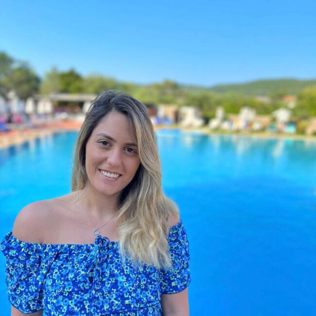 משרת בייביסיטר ב- אור יהודה: נוי