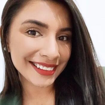 Babá em Sengés: Laila