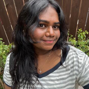 Babysitter in Singapore: Anush