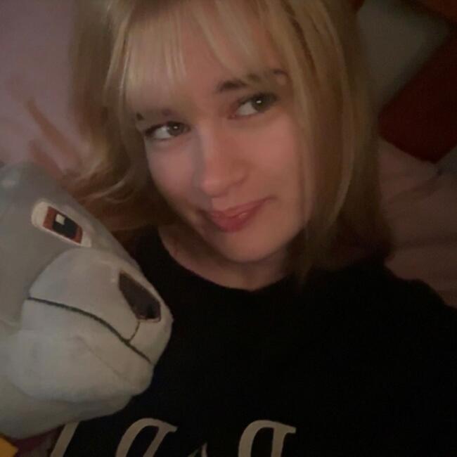 Babysitter in Perth: Hayley