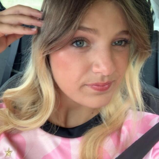 Babysitter in Tours: Chloe