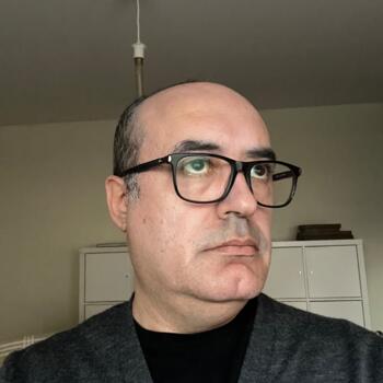 Trabalho de babysitting em Porto: Trabalho de babysitting Paulo