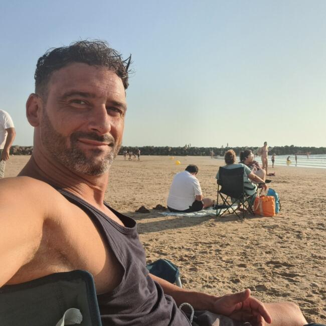 Trabajo de canguro en Puerto Real: Antonio.