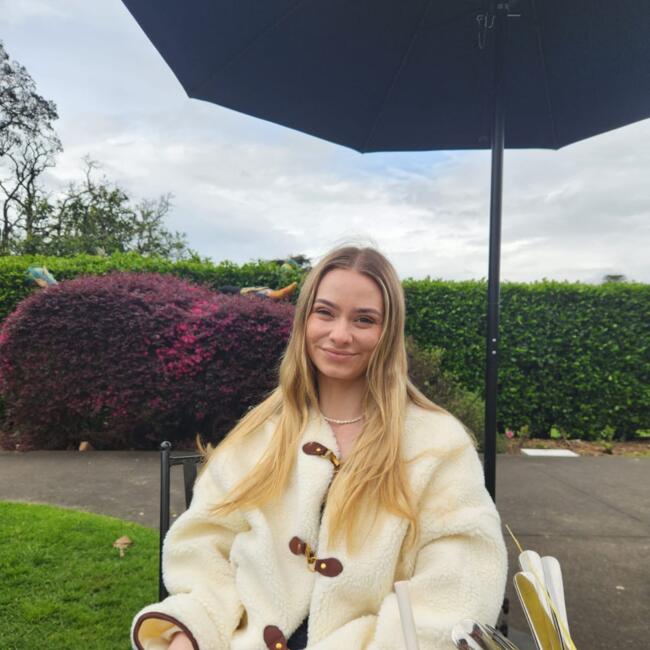 Babysitter in Auckland: Rose Moody