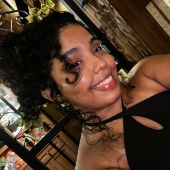 Babysitter in Guabiruba: Ivna