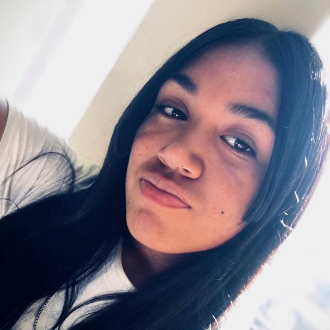 Babysitter in Fontana: Abigail