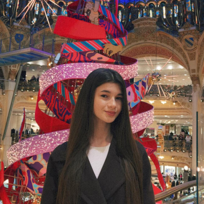 Nanny in Eaubonne: Mariia