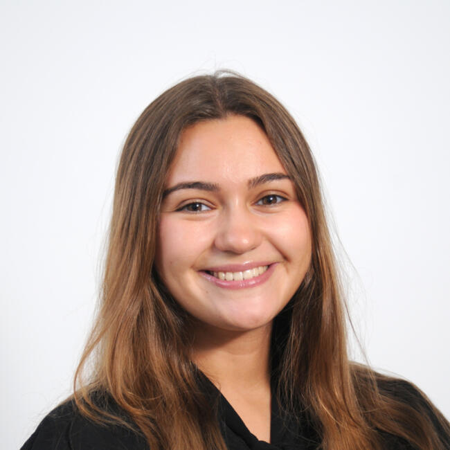 Babysitter in Lisbon: Sofia