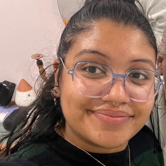 Babysitter em Baixa: Luana