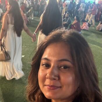 Nanny job in Mumbai: babysitting job Shakun