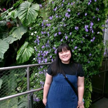 Babysitter in Singapore: Nicole