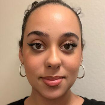 Babysitter in Genf: Nahila