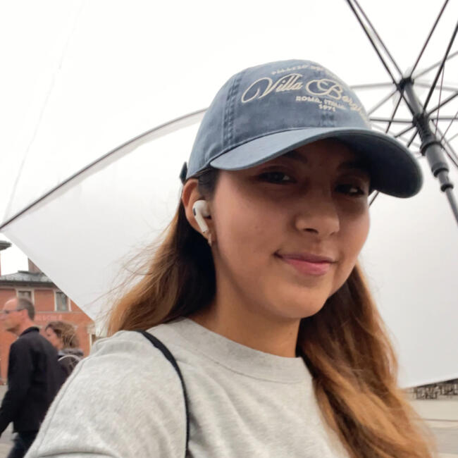 Babysitter in Munich: Naomi