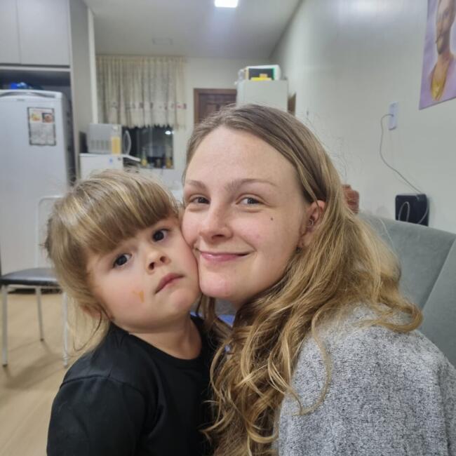 Emprego de babá em São Bento do Sul: Isabela