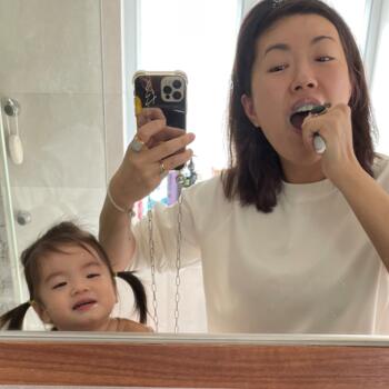 Babysitting job in Singapore: babysitting job Oi-Mei