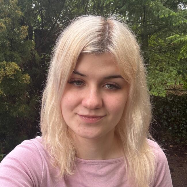 Babysitter in Prace: Marie