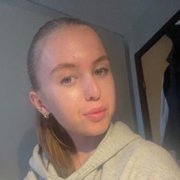 Barnvakt i Nybro: Julia