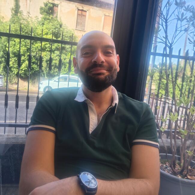 Lavoro per babysitter a Lonate Ceppino: Matteo