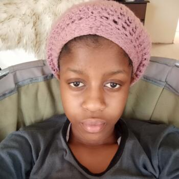 Babysitter in Springs: Kgwerano Moemi