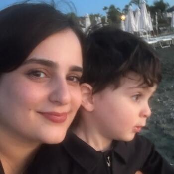 Δουλειά για babysitter στην περιοχή Ύψωνας: δουλειά φύλαξης παιδιών Suzan