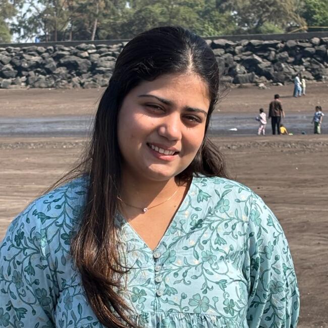 Babysitter in Vadodara: Dhruvi