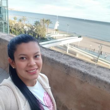 Niñera Alicante: Alexandra