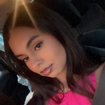 Babysitter in Grand-Charmont: Ines