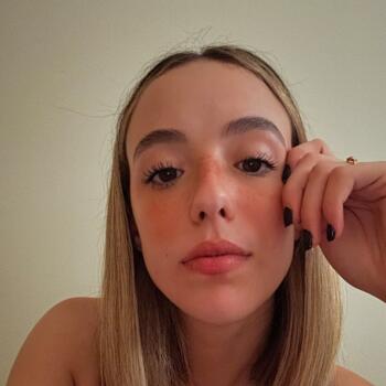 Babysitter em Porto: Maria