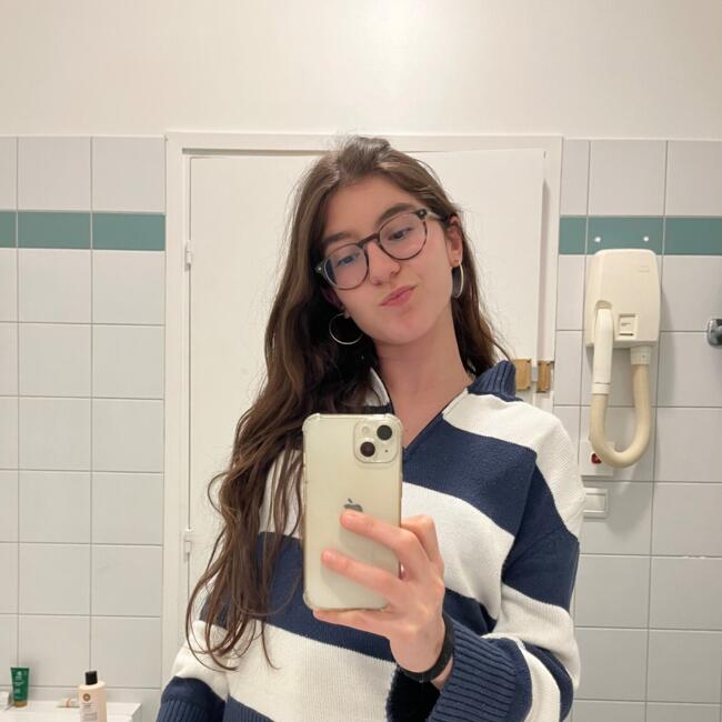 Babysitter in Maule: Astrig