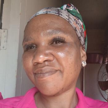 Babysitter in Pretoria: Veronica