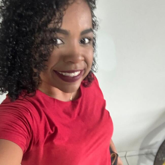 Babá em Itajaí: Leticia
