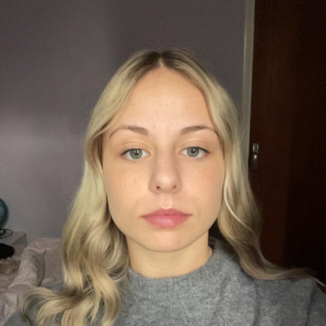 Babysitter in Averan: Solene