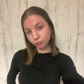 Babysitter in Isques: Celia