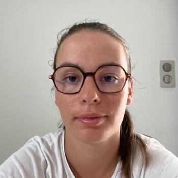 Babysitter in Saint-Brice-sur-Vienne: Lauriane