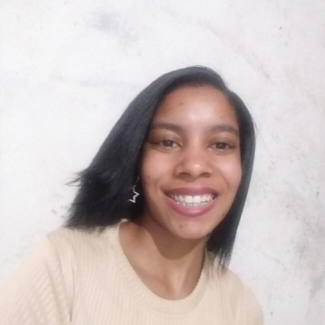Babysitter in Juiz de Fora: Adriele