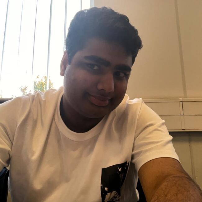 Babysitter in Glasgow: Viraaj