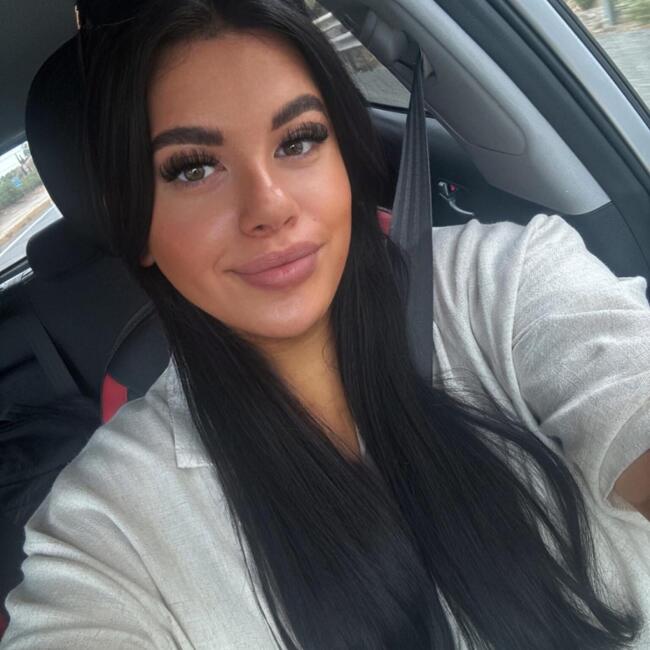 Nanny in Holywell (Wales): Aisha