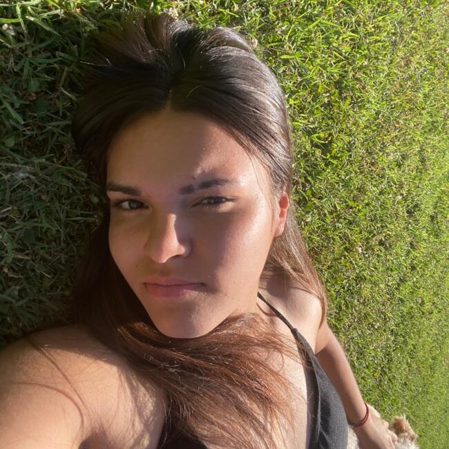 Niñera en Almirante Brown: Pilar