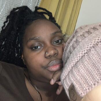 Babysitter New Rochelle: Keykey